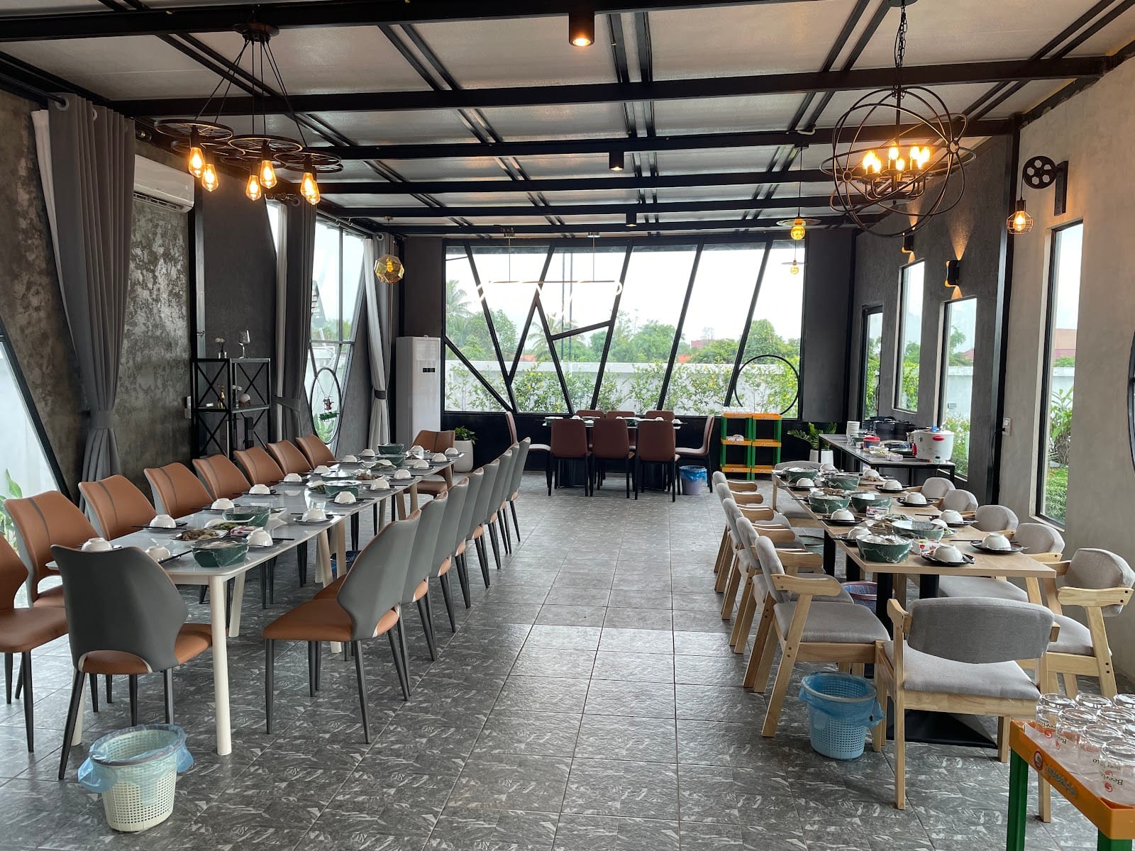 120 Coffee and restaurant