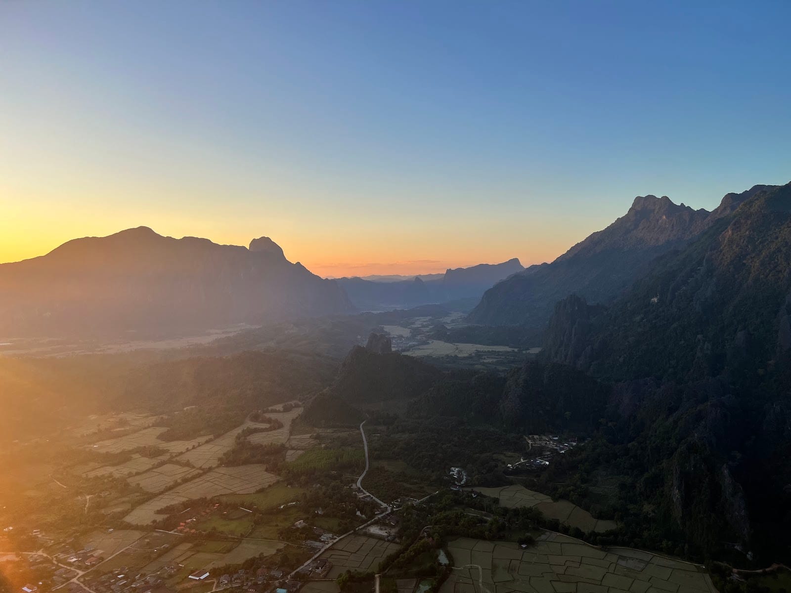 BEV booking tour tickets, Vangvieng