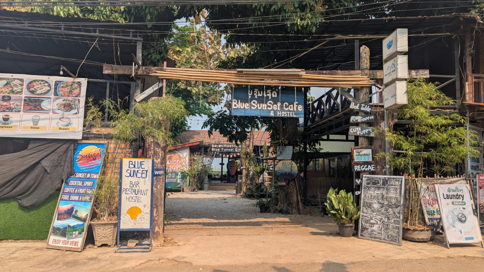 Blue Sunset Hostel
