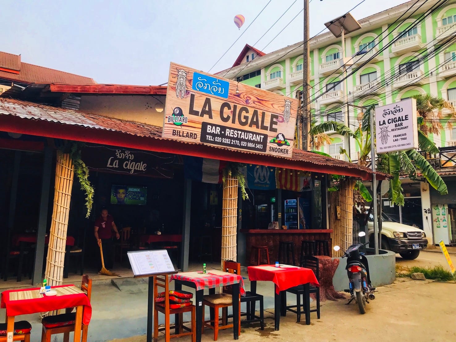 Thewkhao Cafe & Restaurant