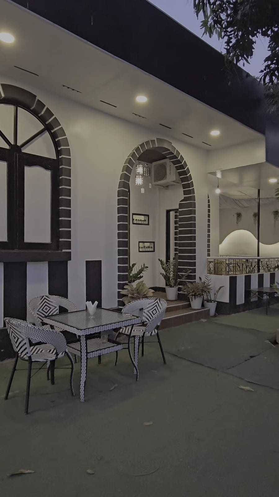 The Boundary Cafe