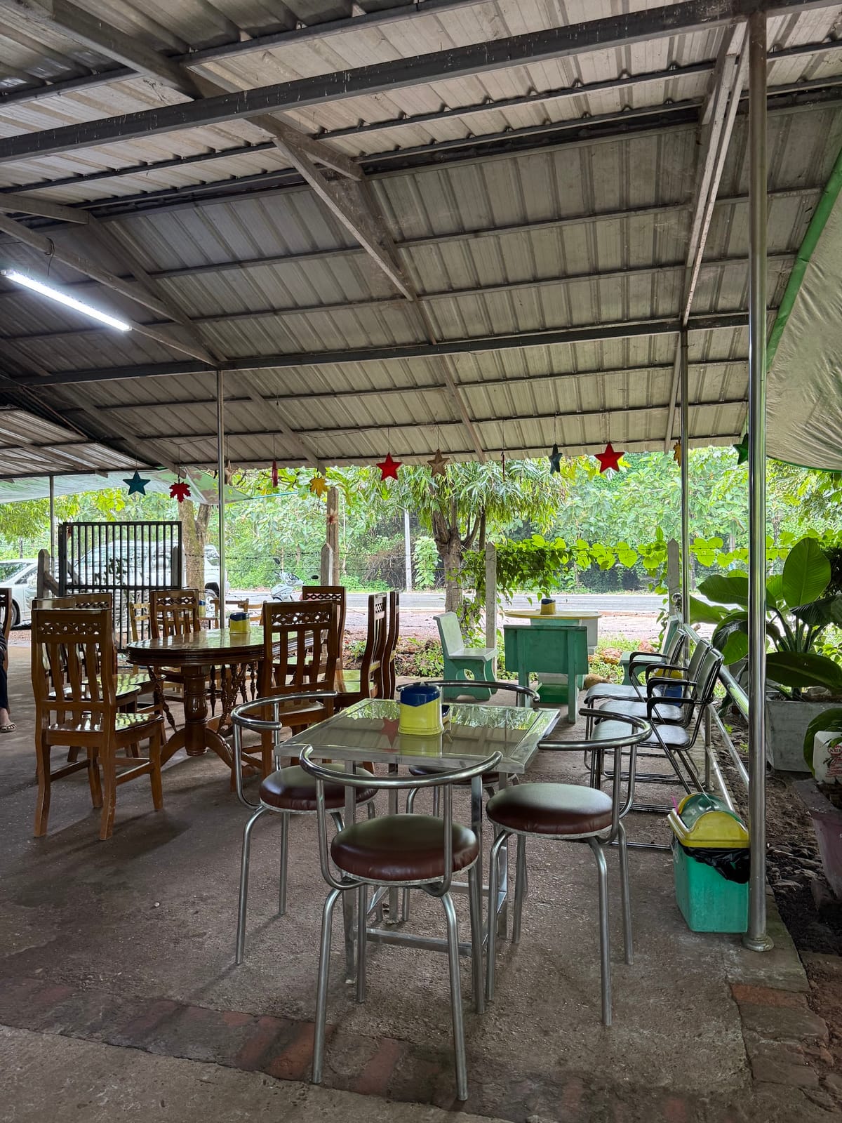 Kank Kaw Thit Coffee & Cake