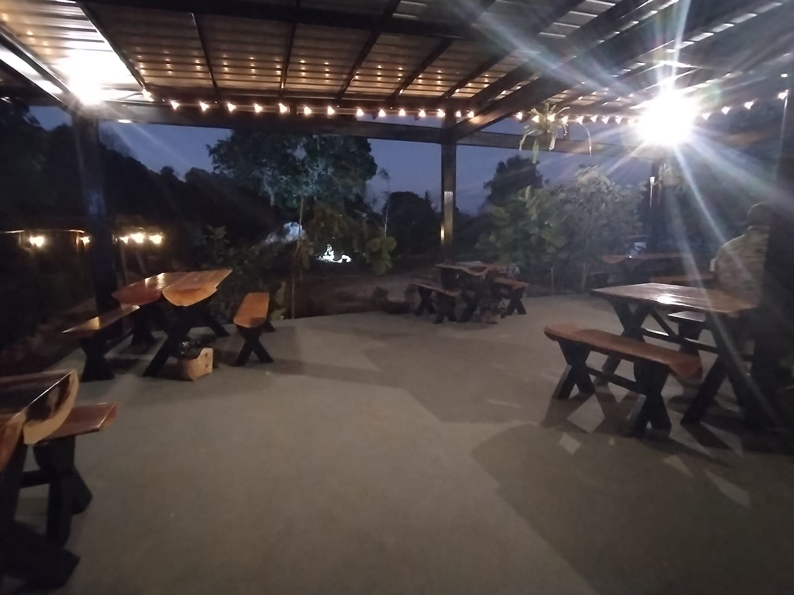Green Hill Valley Cafe Restaurant