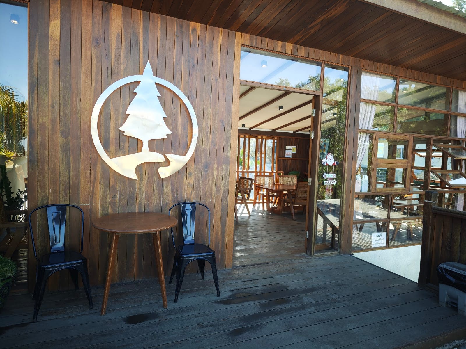 The Pine Cafe'