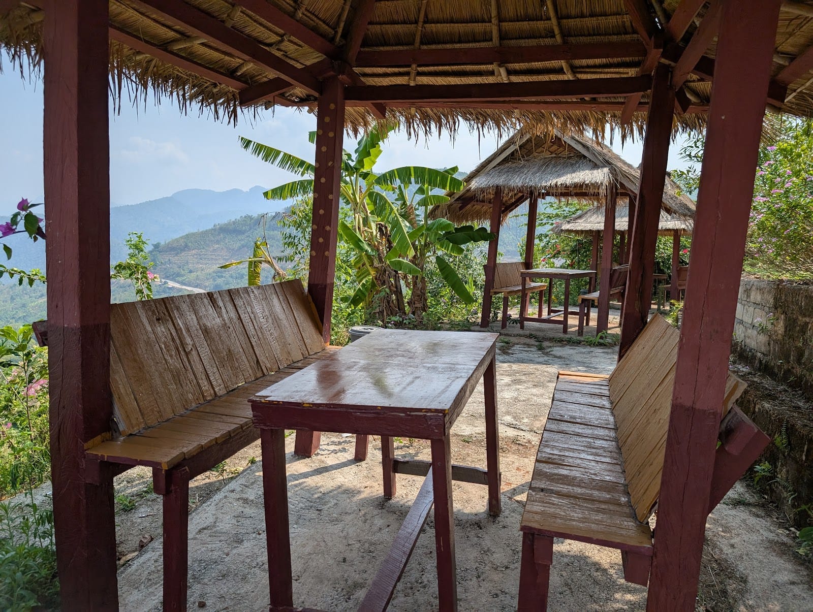 ရေယောင်းမ (View Point)