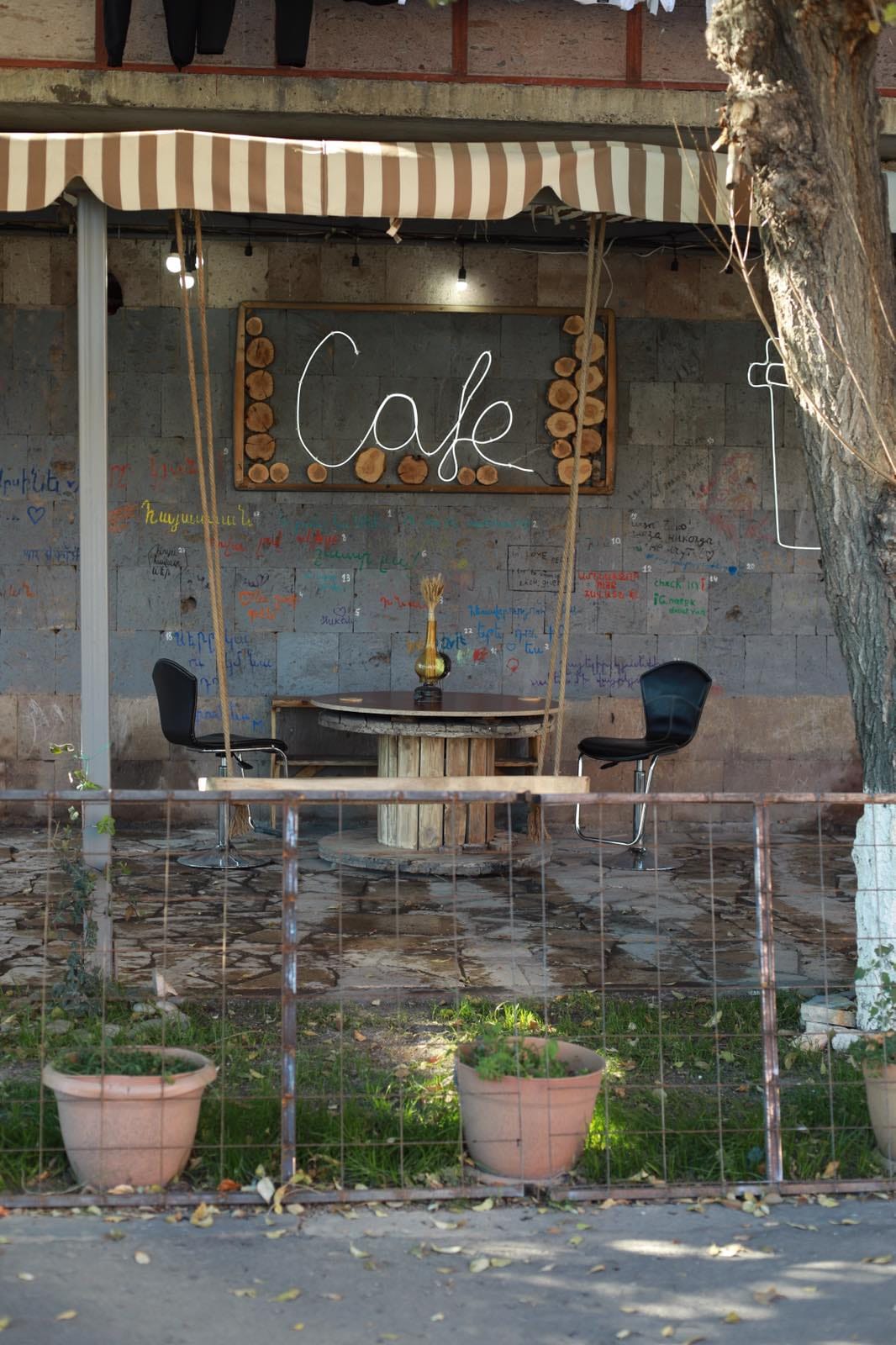 Cafe moon