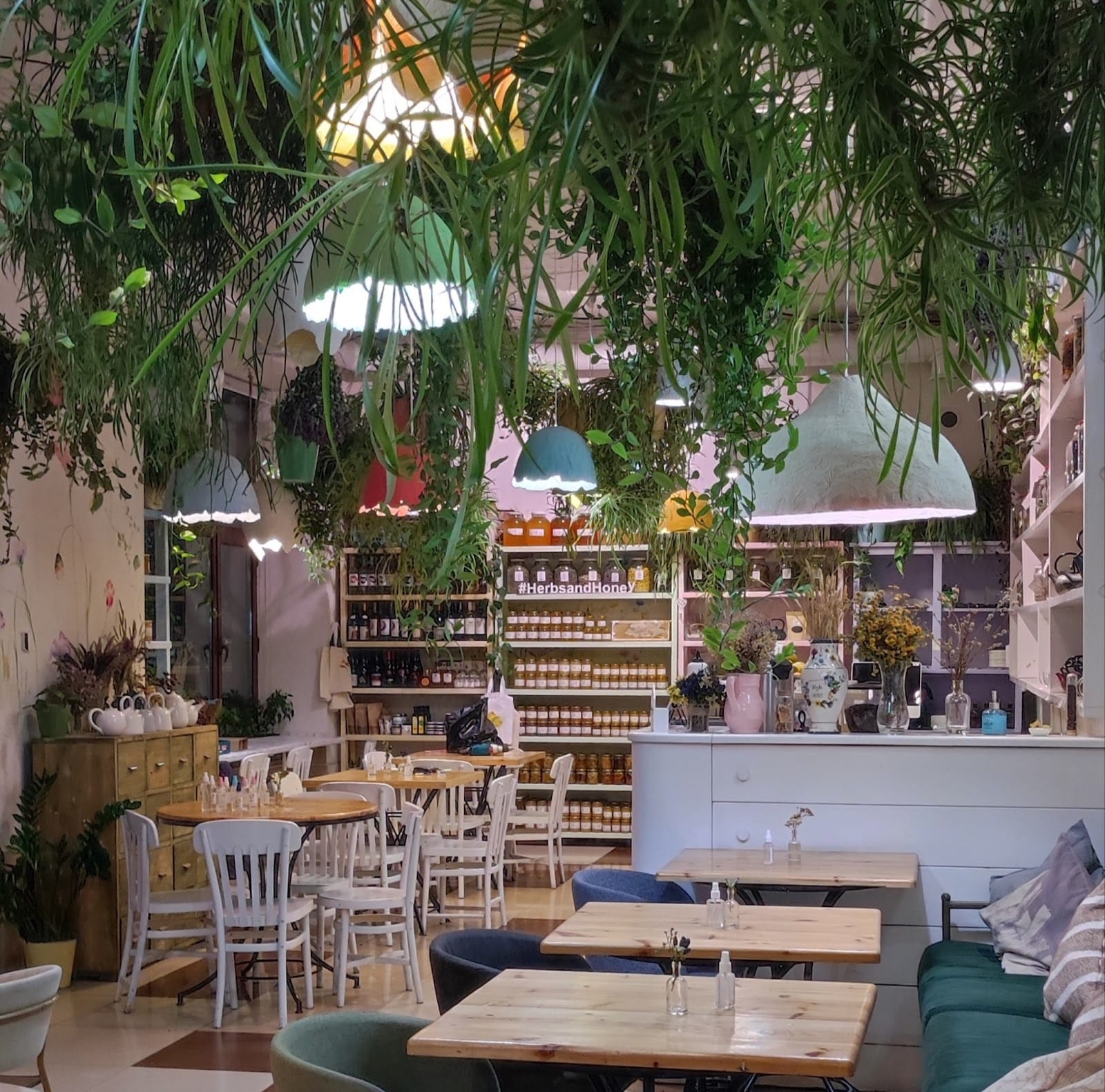 Herbs & Honey teashop & restaurant photo 2
