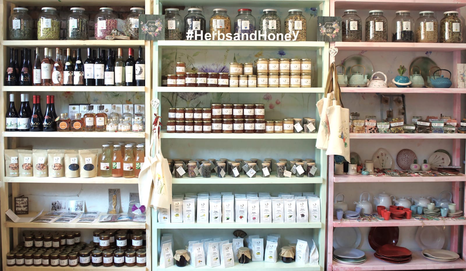 Herbs & Honey teashop & restaurant photo 3