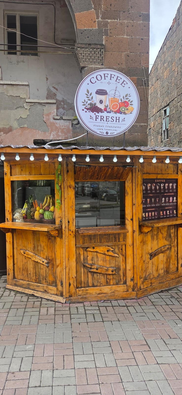COFFEE & FRESH