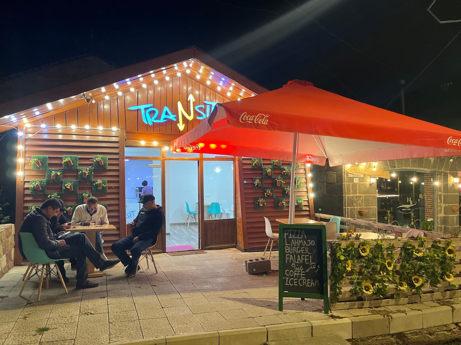 Transit cafe