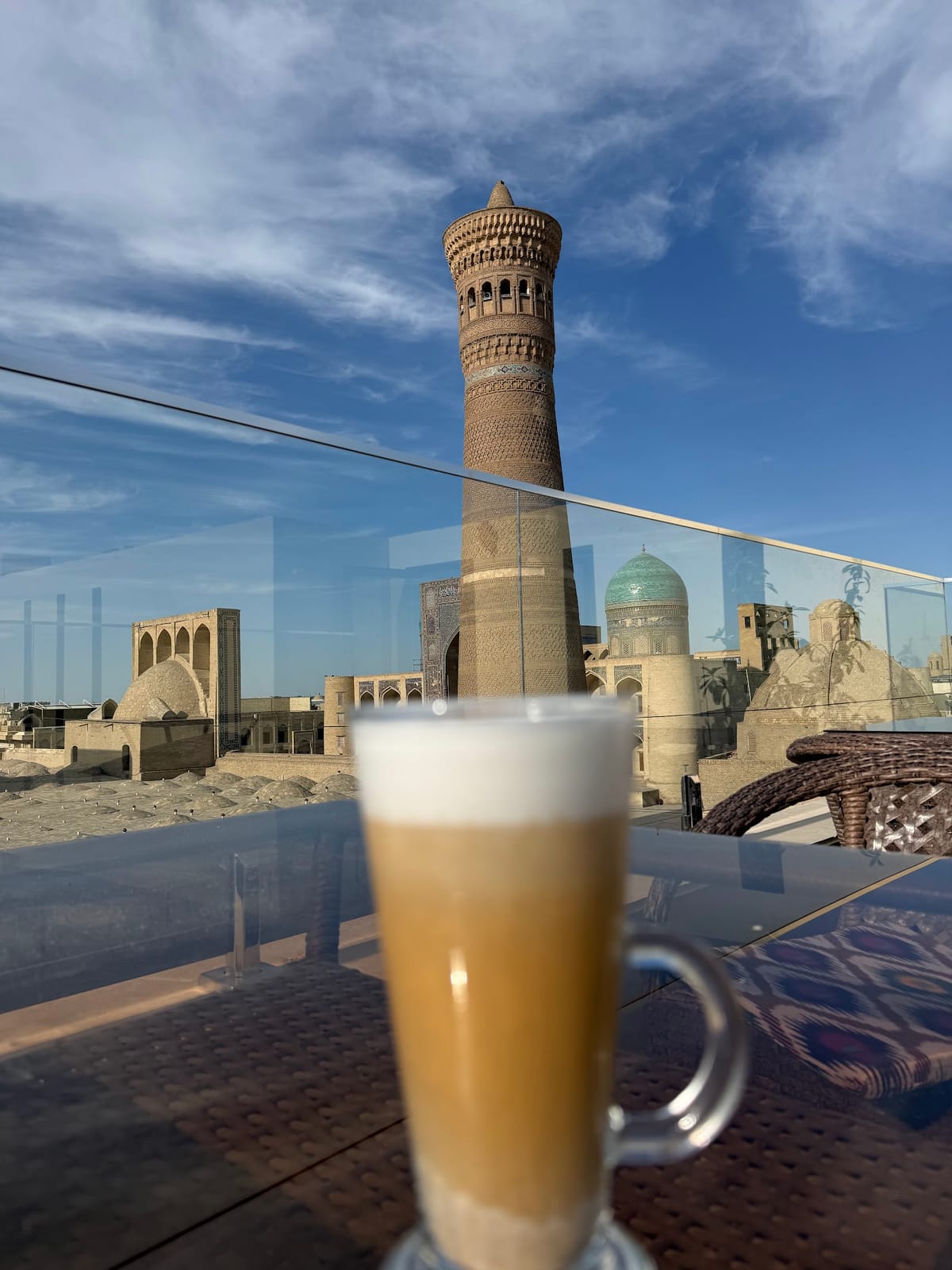 Art Suzani Coffee Terrace