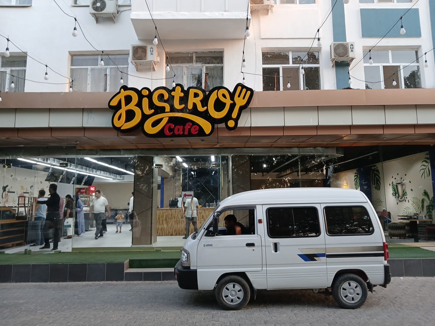 Bistro Cafe