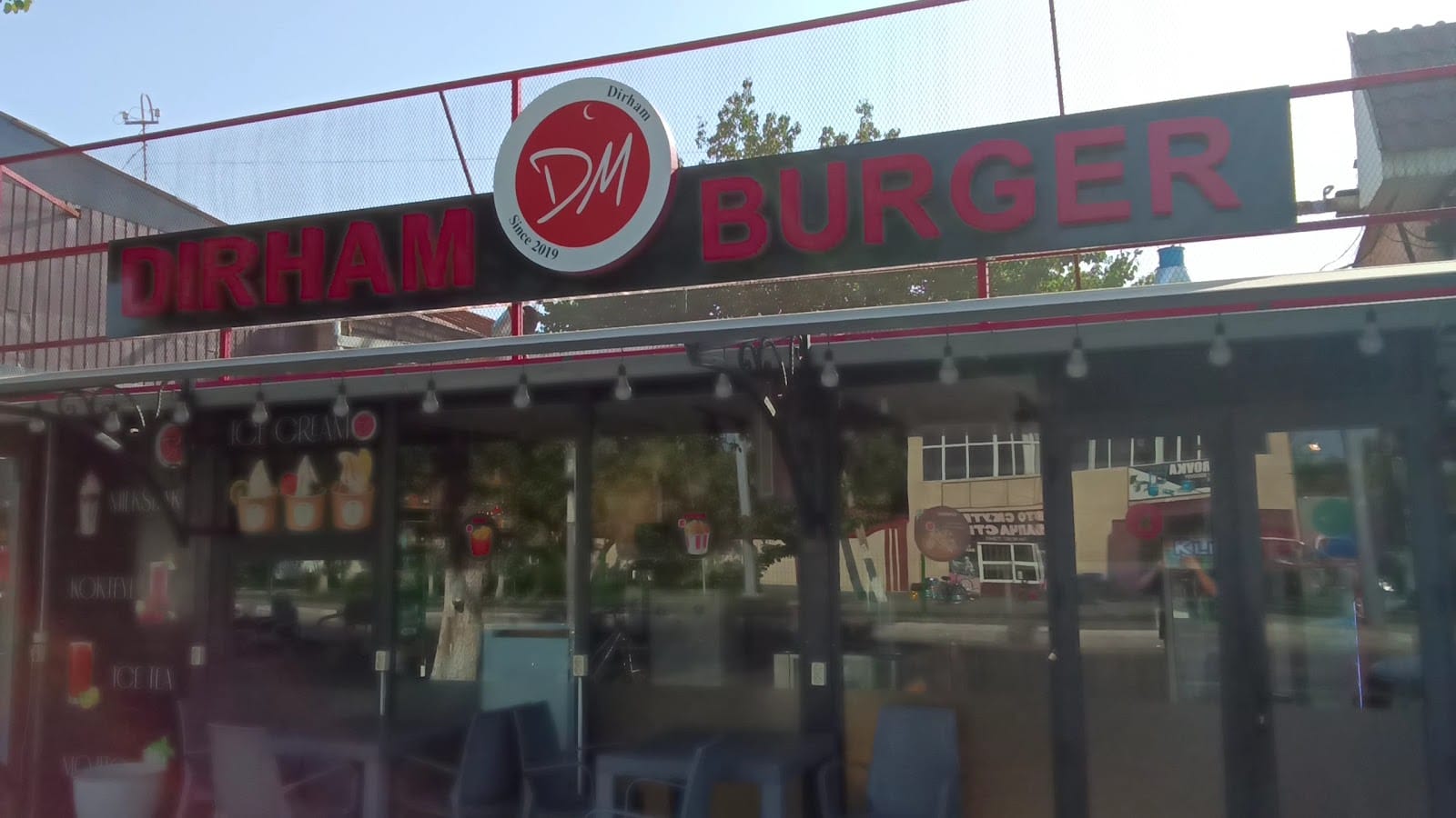 Dirham Burger