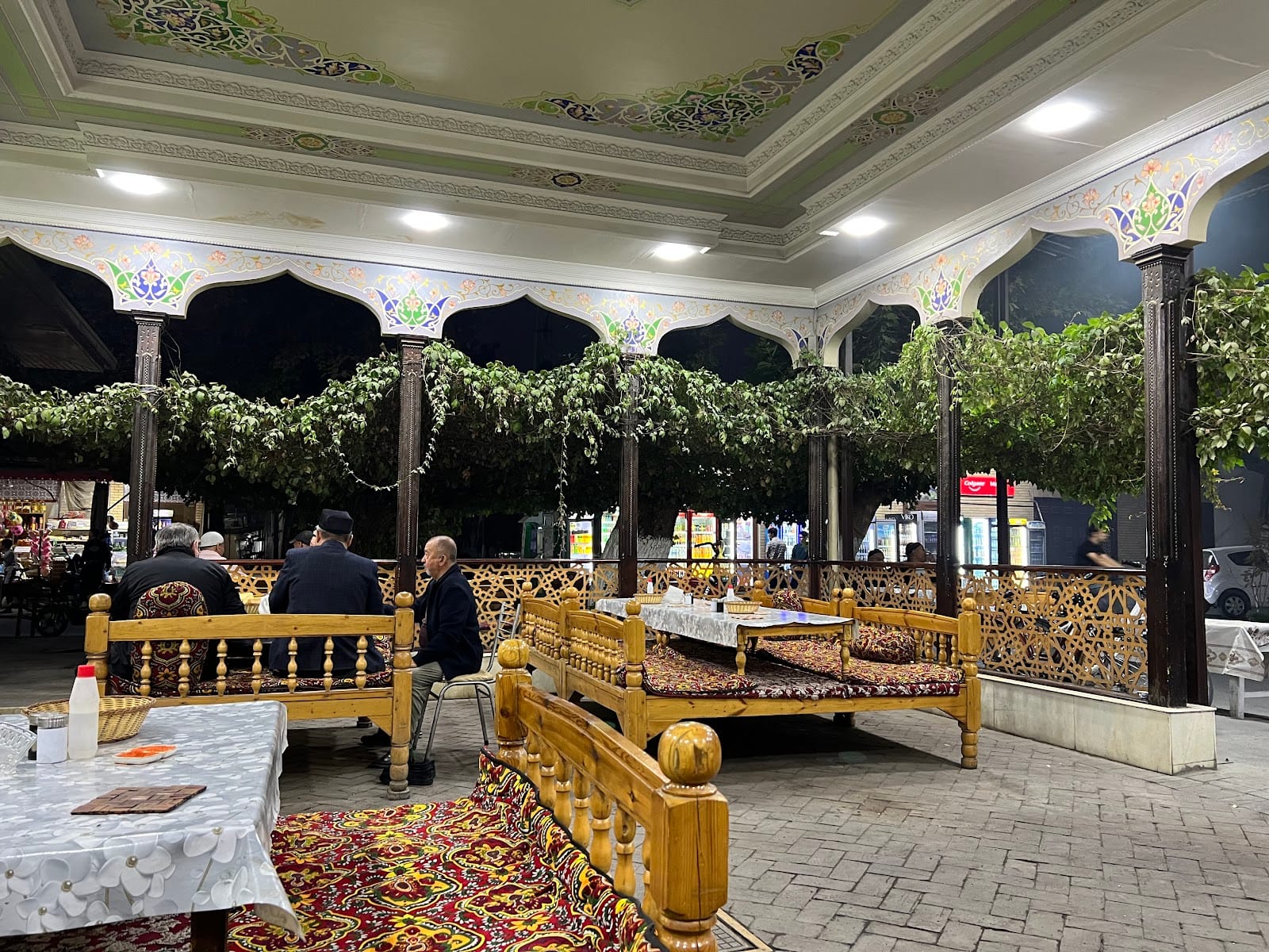 Isfara Guzar Choyxonasi