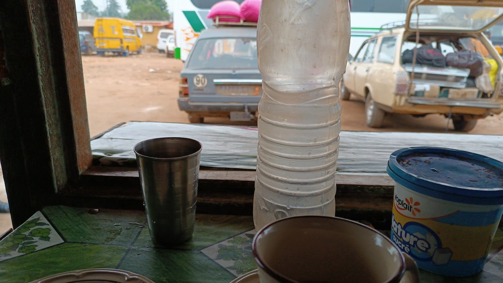 Kiosque de la gare routière de Yamoussoukro