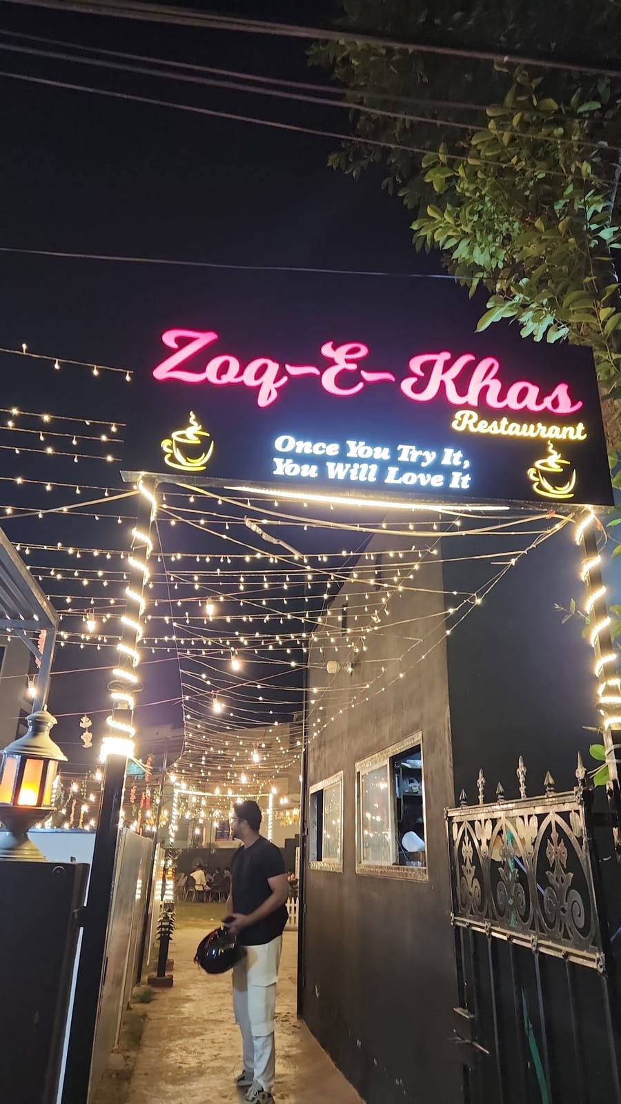 Cafe Zoq-e-Khas - Faisal Colony Sharqi, Bahawalpur