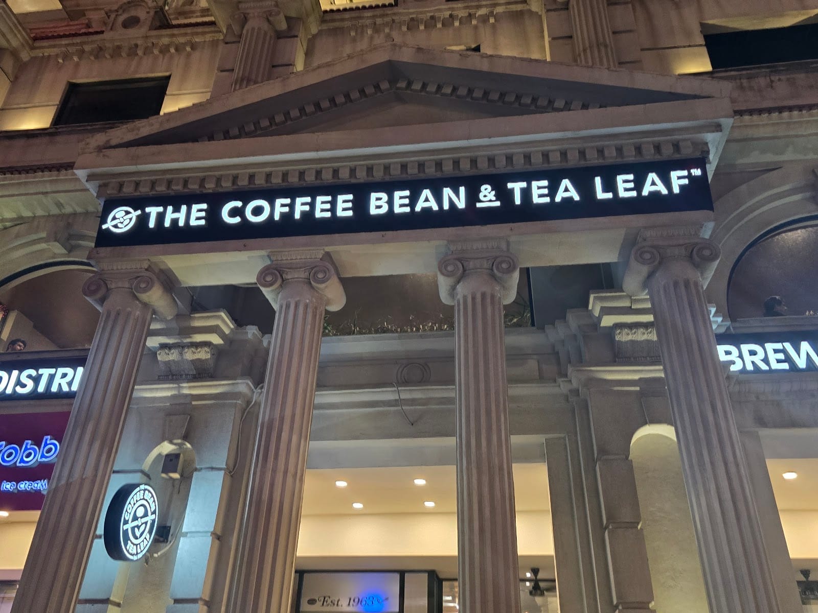 The Coffee Bean & Tea Leaf