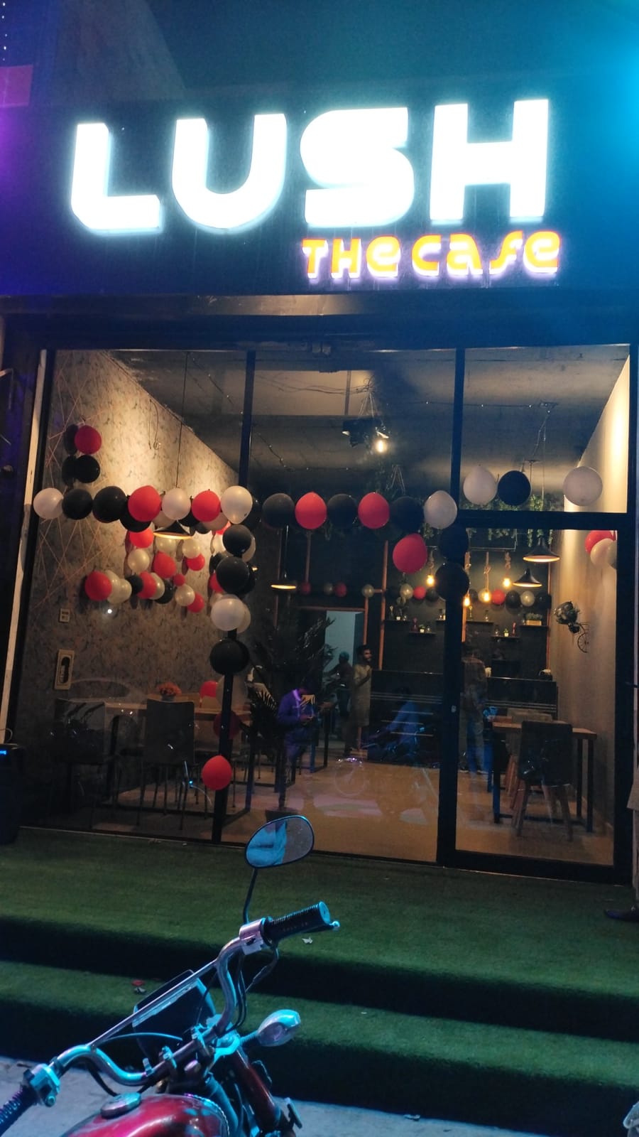 Lush the Cafe