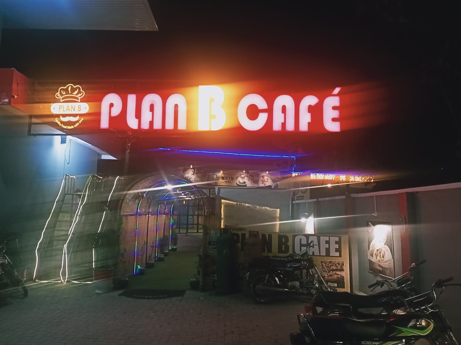 Plan b cafe