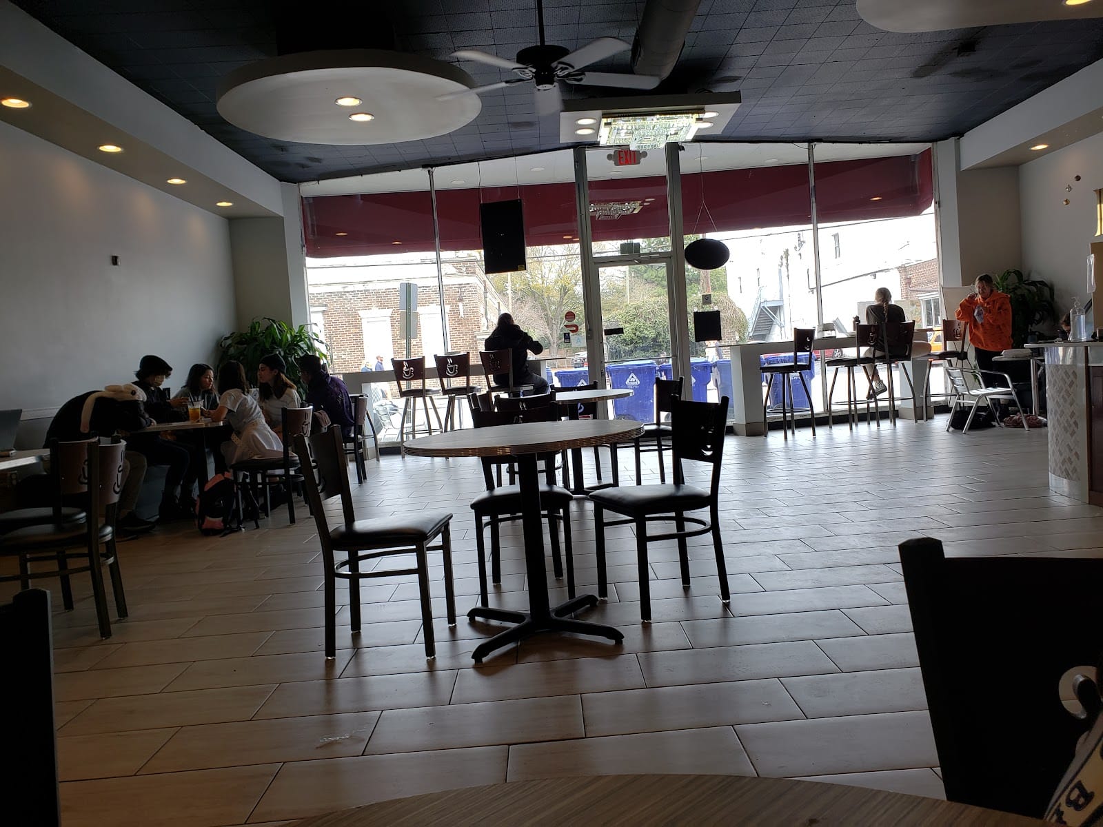 Hạ Long Café