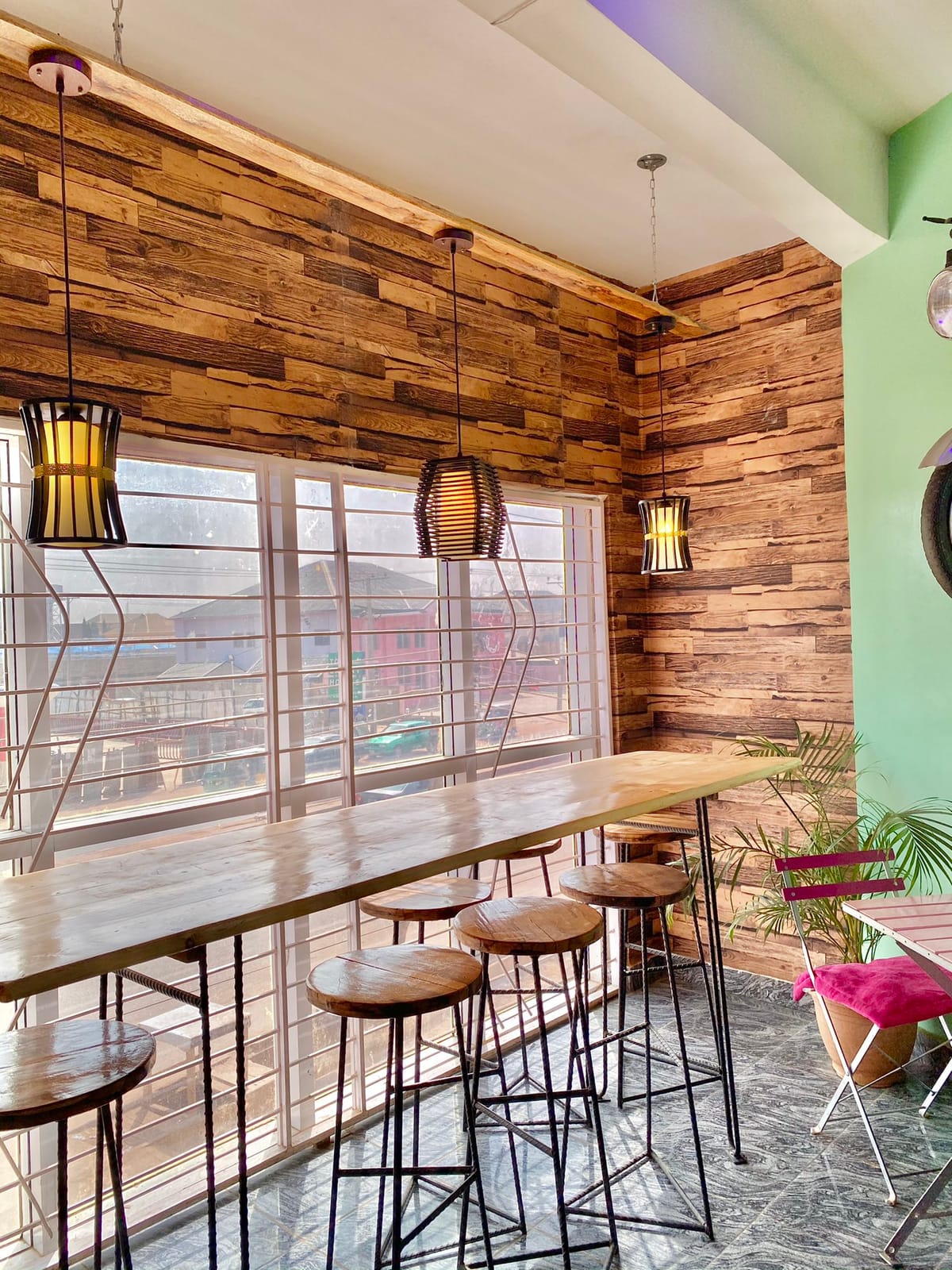 Mo_Bowls Cafe