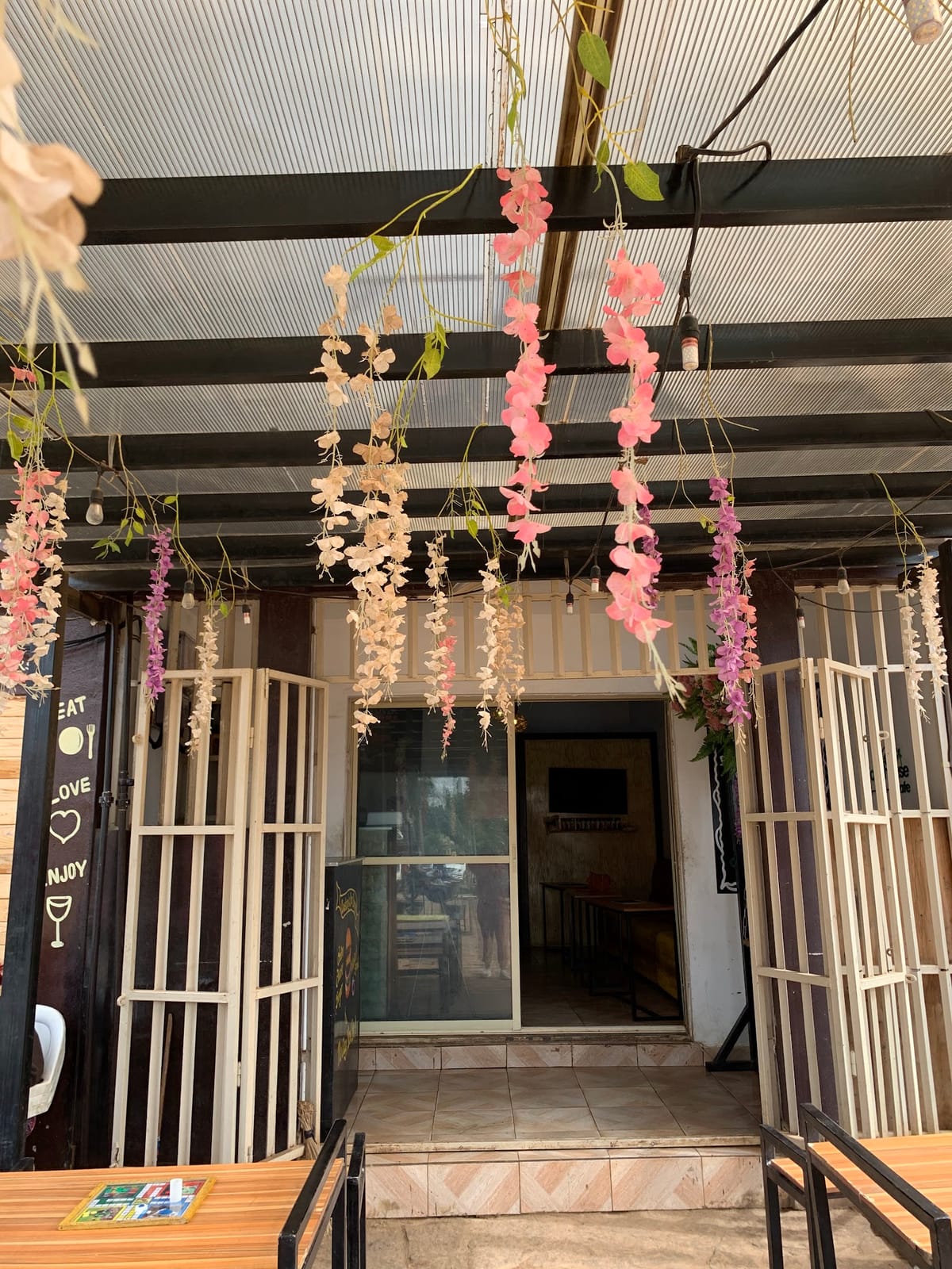 Dfarmhouse cafe