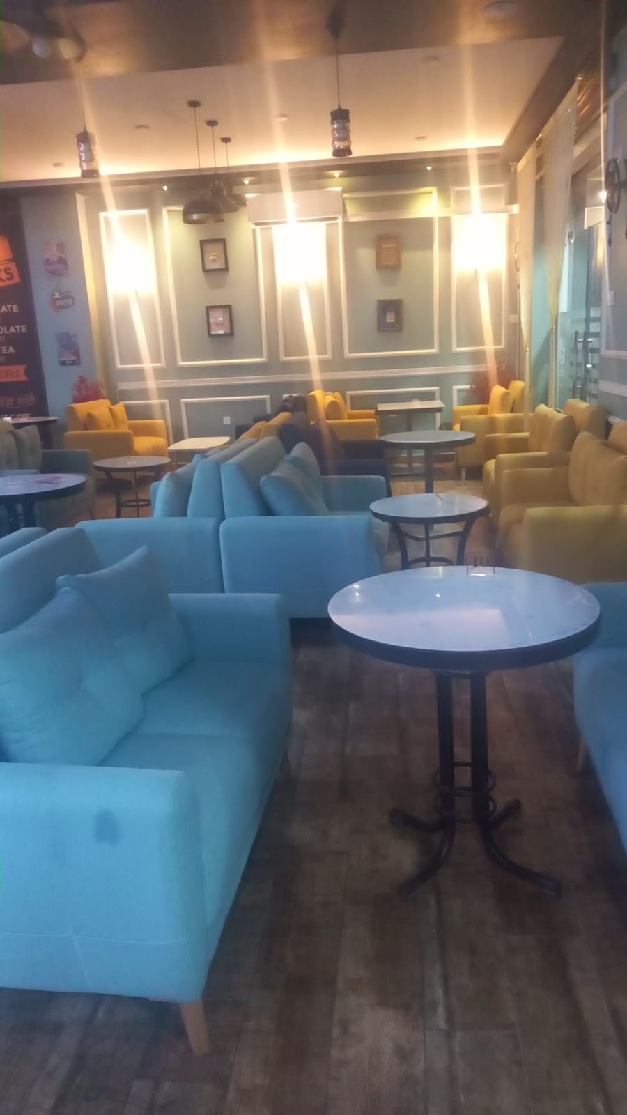 Castello Café