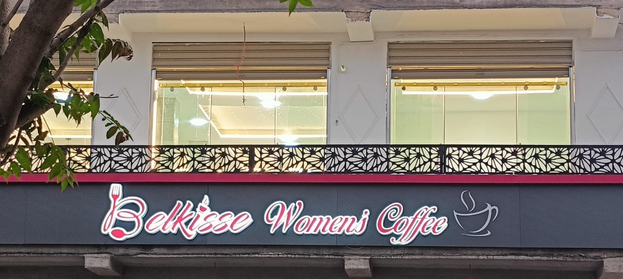 Belkisse women's coffee