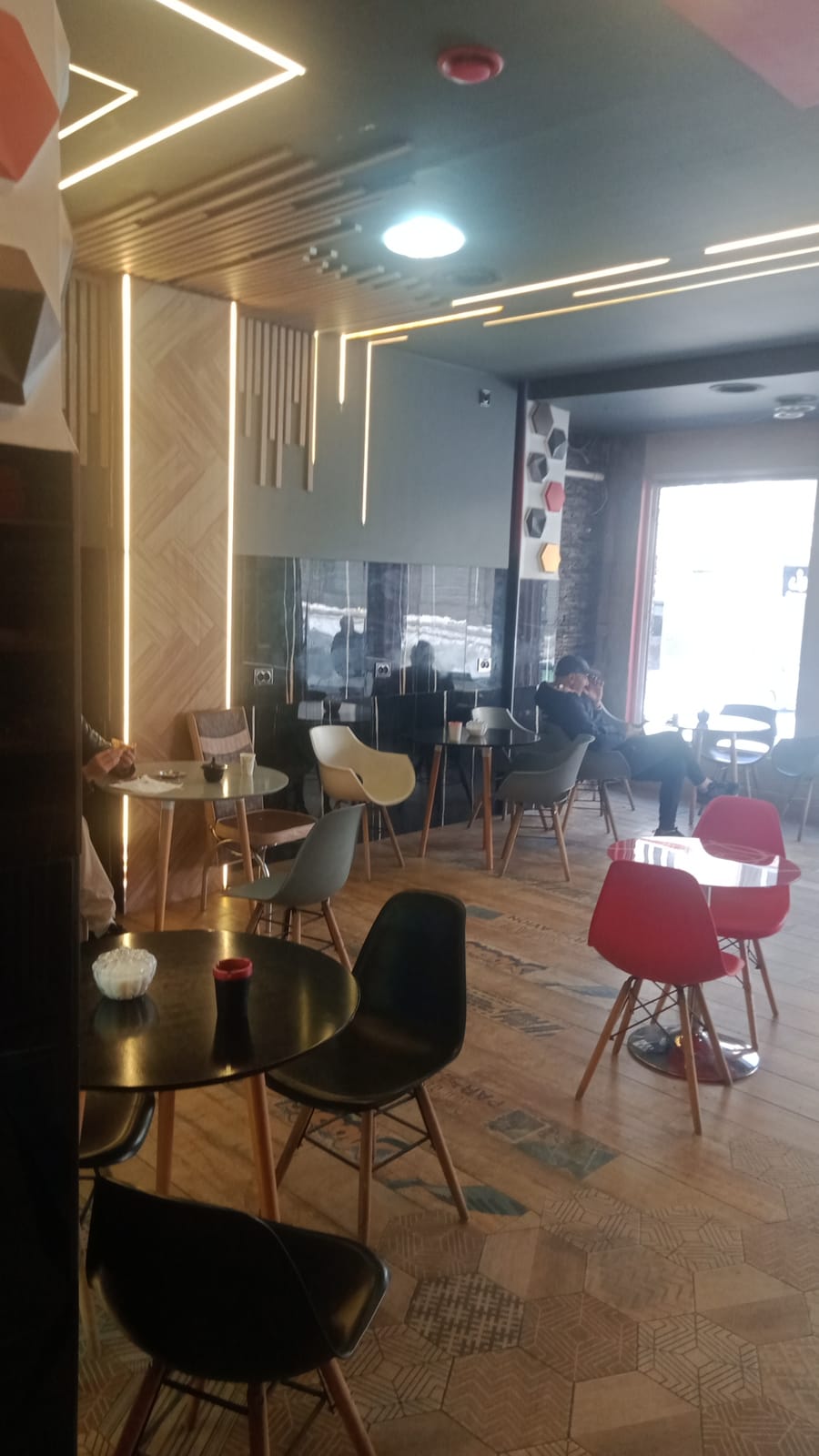 BELLOUMI COFFE WONDERLAND