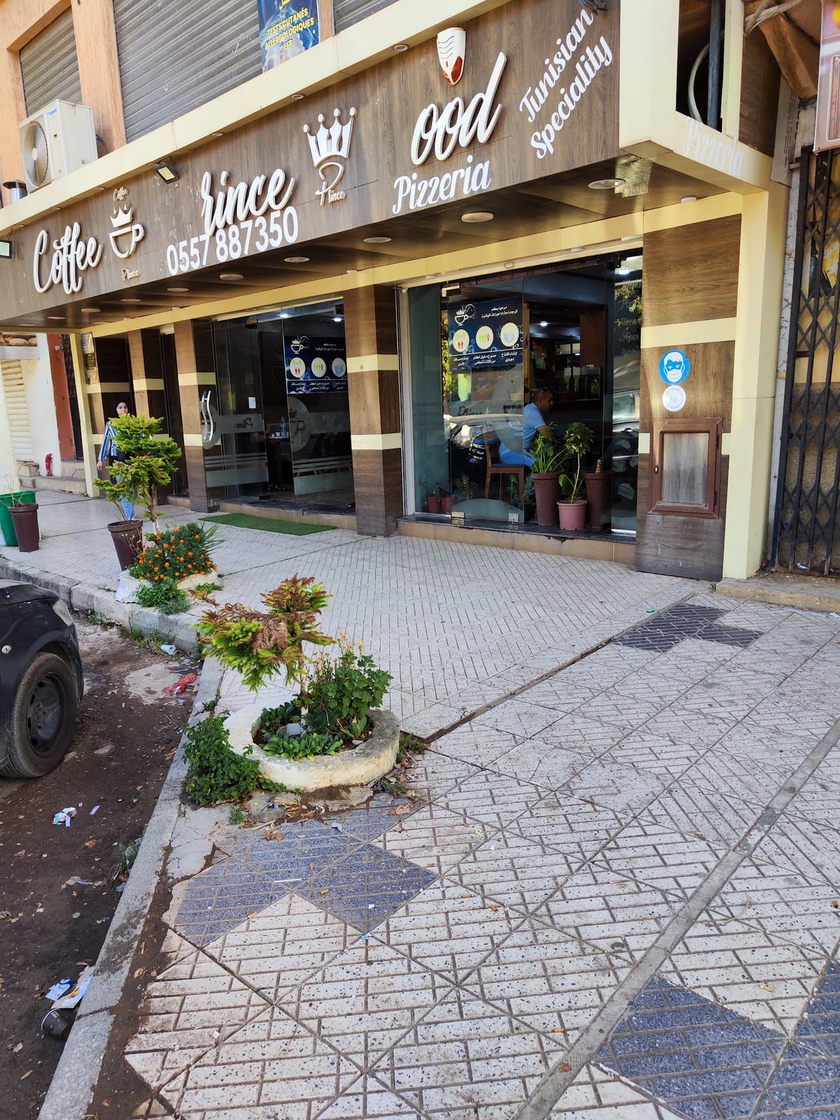 Prince coffee and food