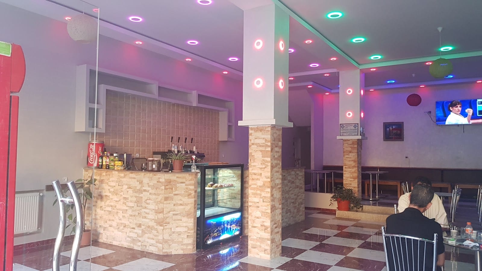 Cafétéria ya halla