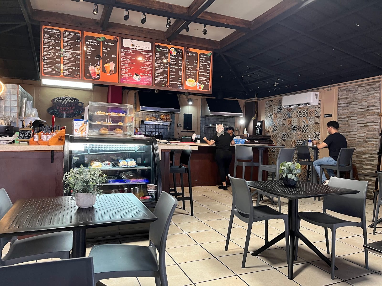 Le Café