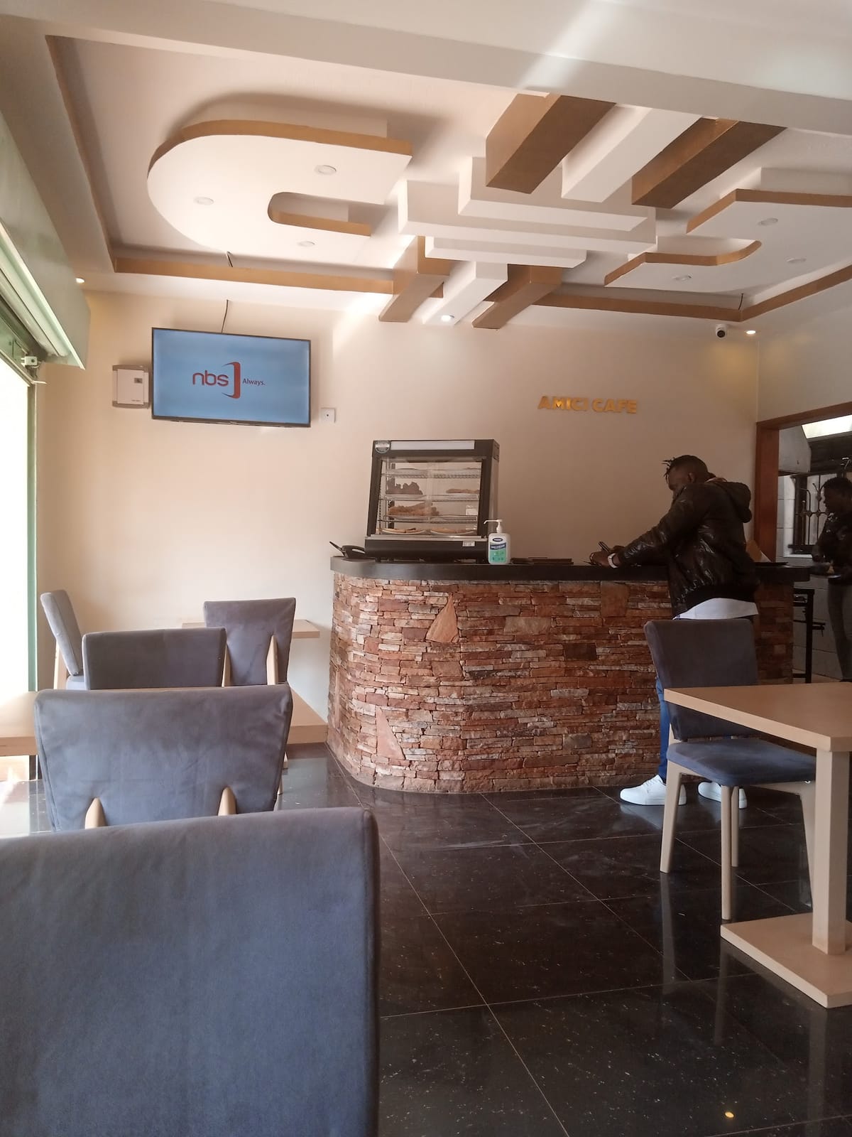 Amici Cafe and Restaurant