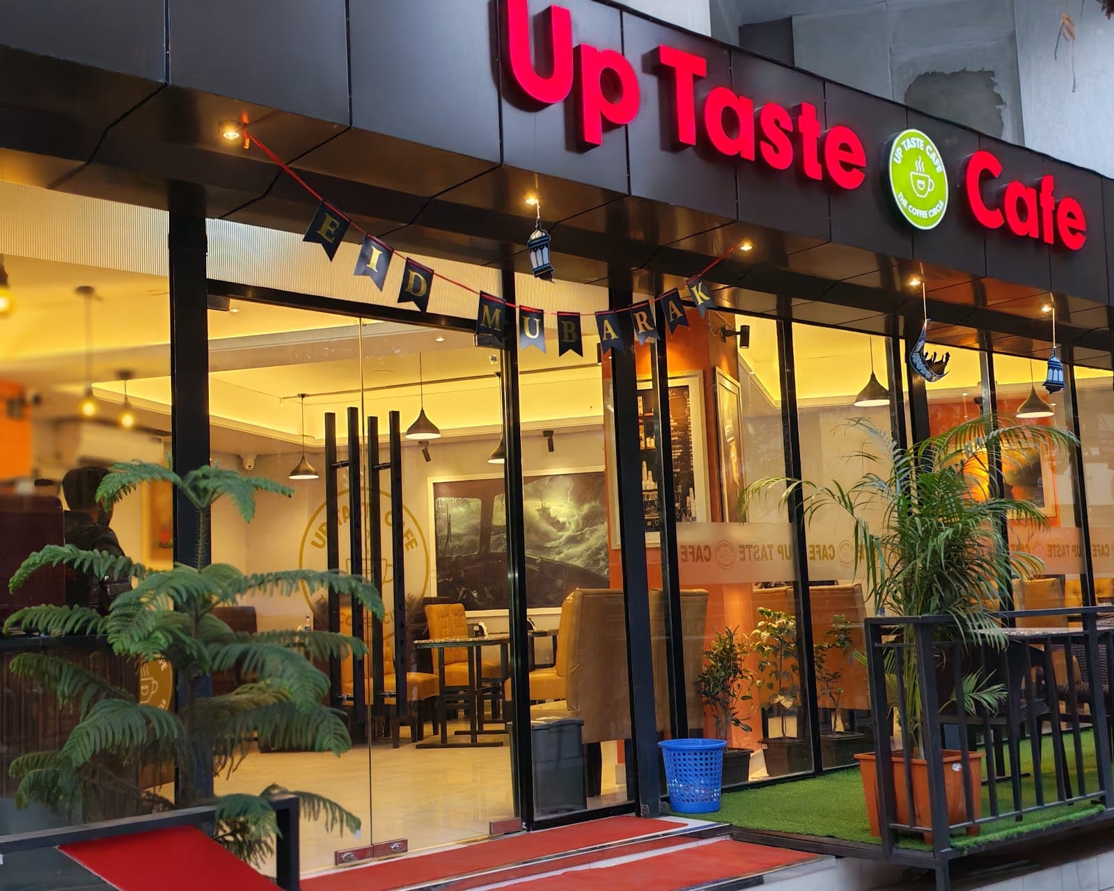 Up Taste Cafe