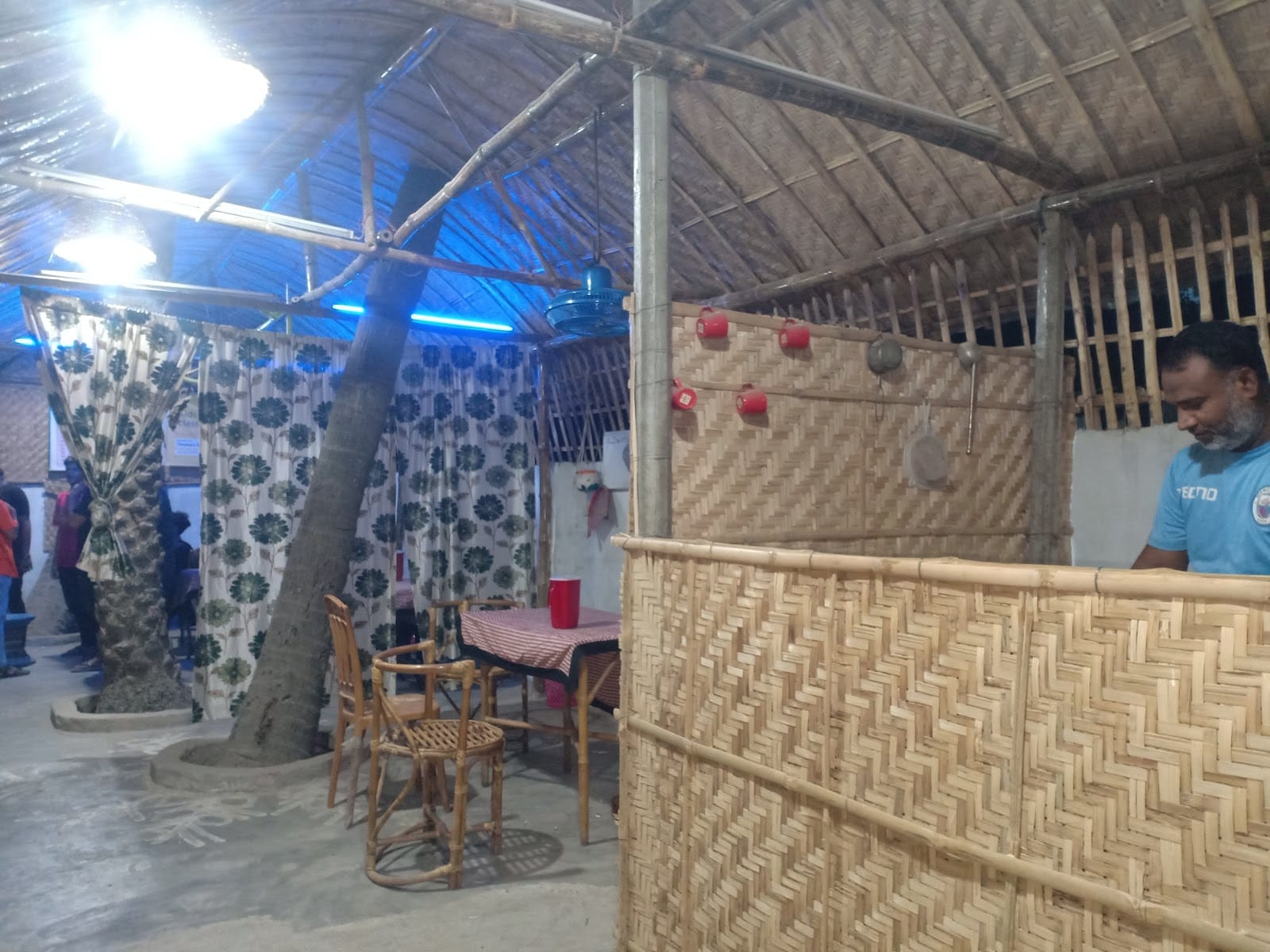 JOHN BANEGA DON COFFEE HOUSE