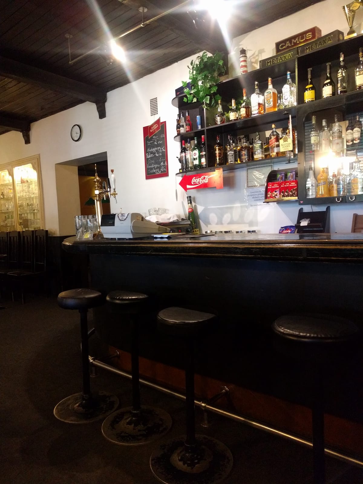 Black Cat(Bar, Bowling, Pool)