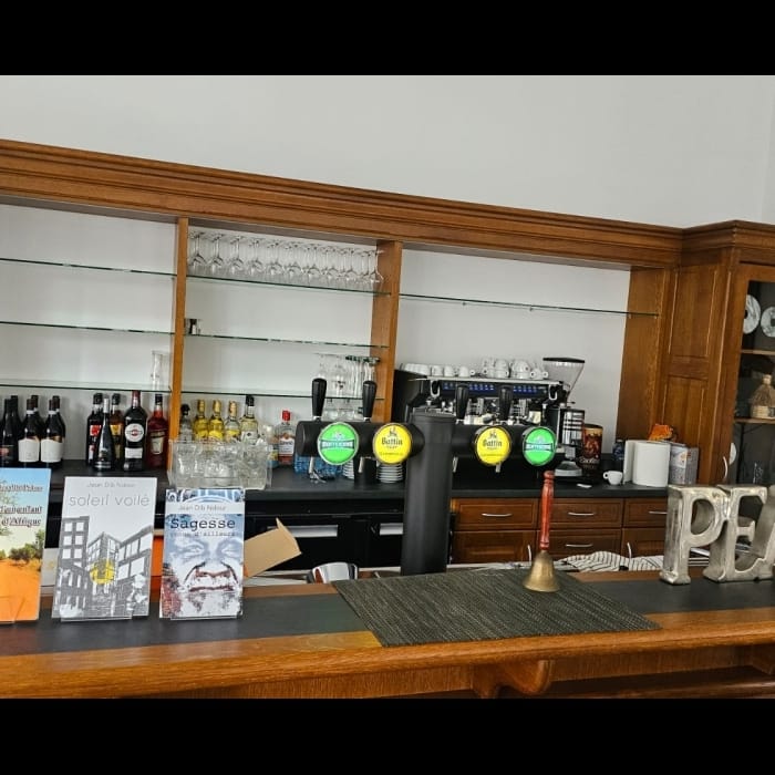 Le M-TISS Café Culturel photo 6