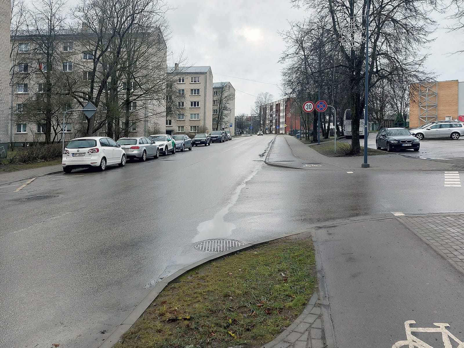 Uzkodas photo 2
