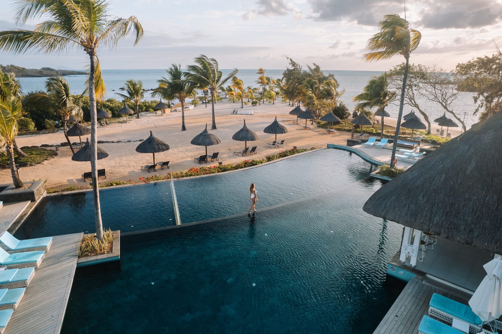 The Café Radisson Blu Azuri Mauritius