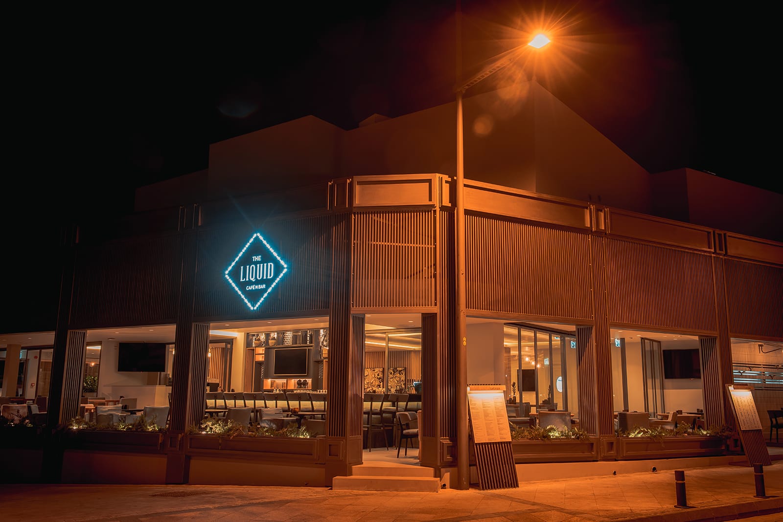 The Liquid Cafe N Bar