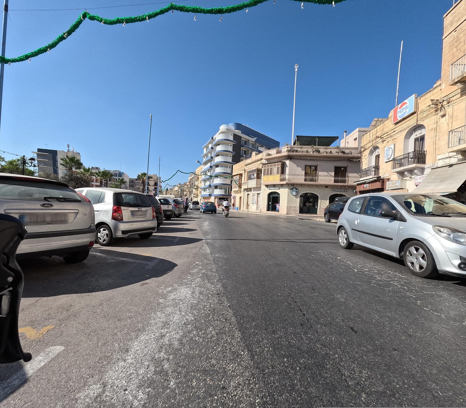 Starbucks Birżebbuġa photo 2
