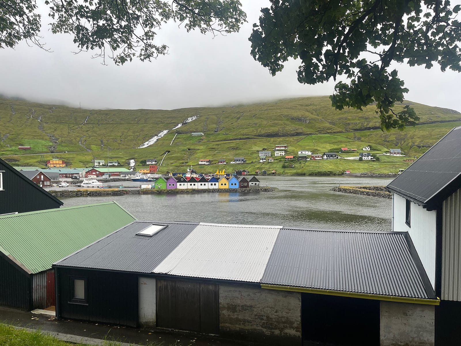 Heima á Fitjum photo 2