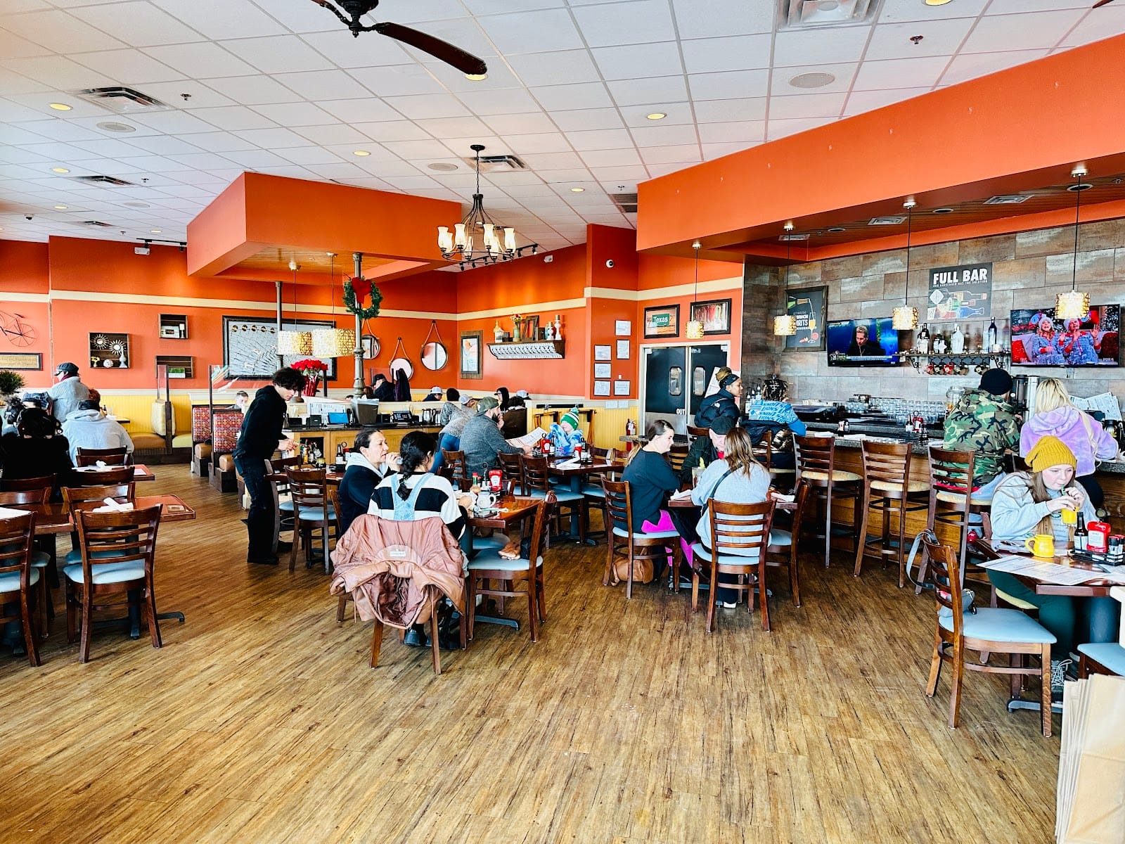 Another Broken Egg Cafe