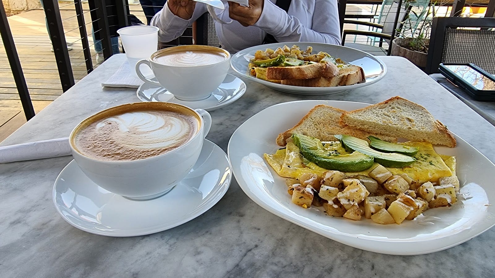 CommonWealth Coffeehouse & Bakery