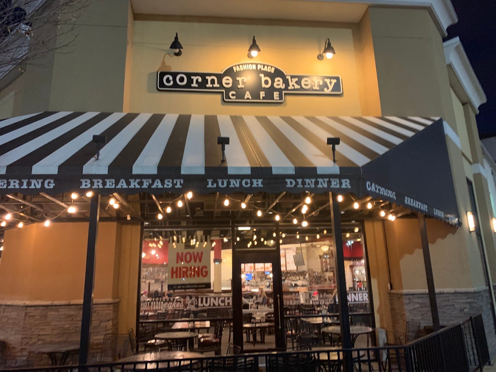 Corner Bakery Cafe