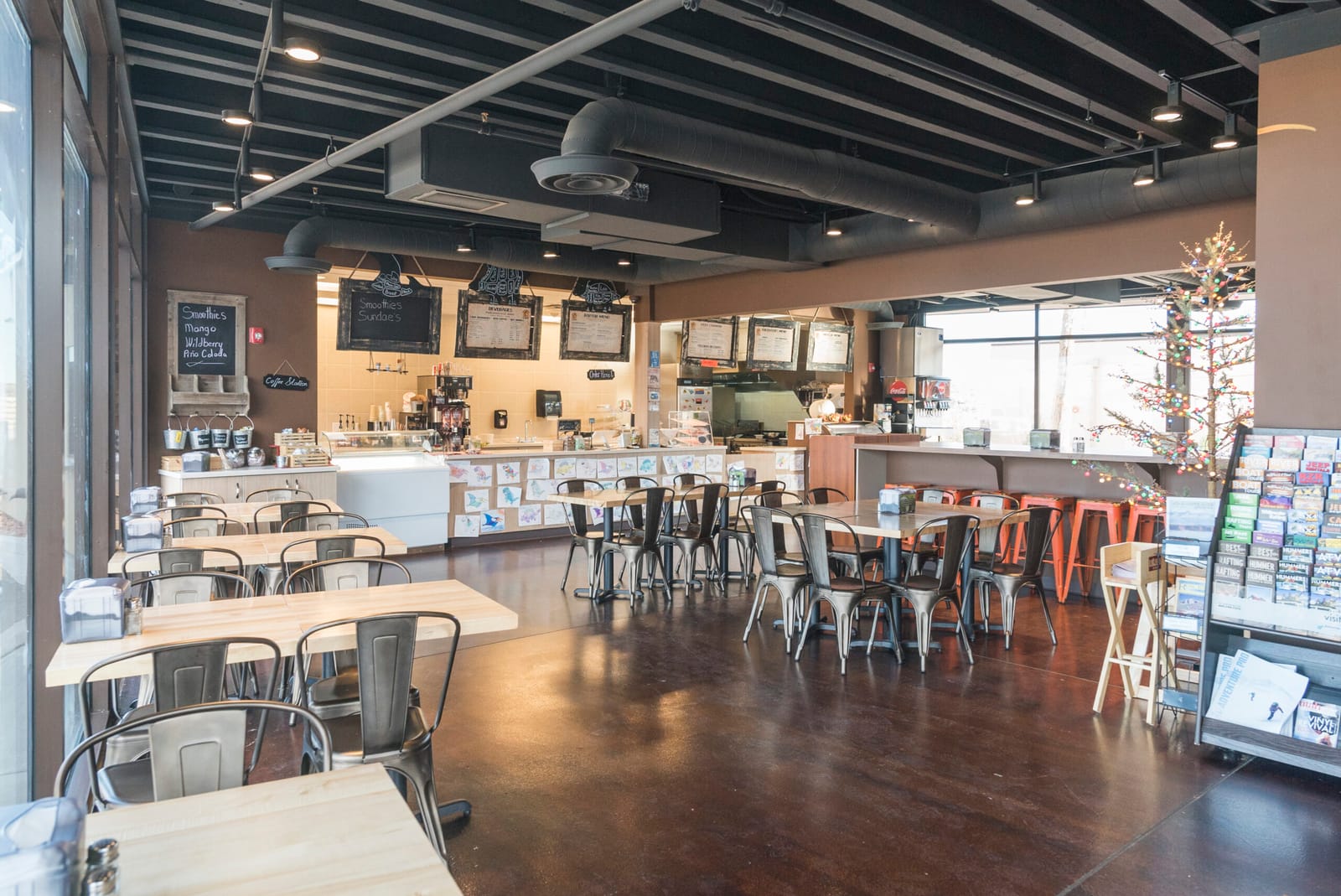 Giants Cafe
