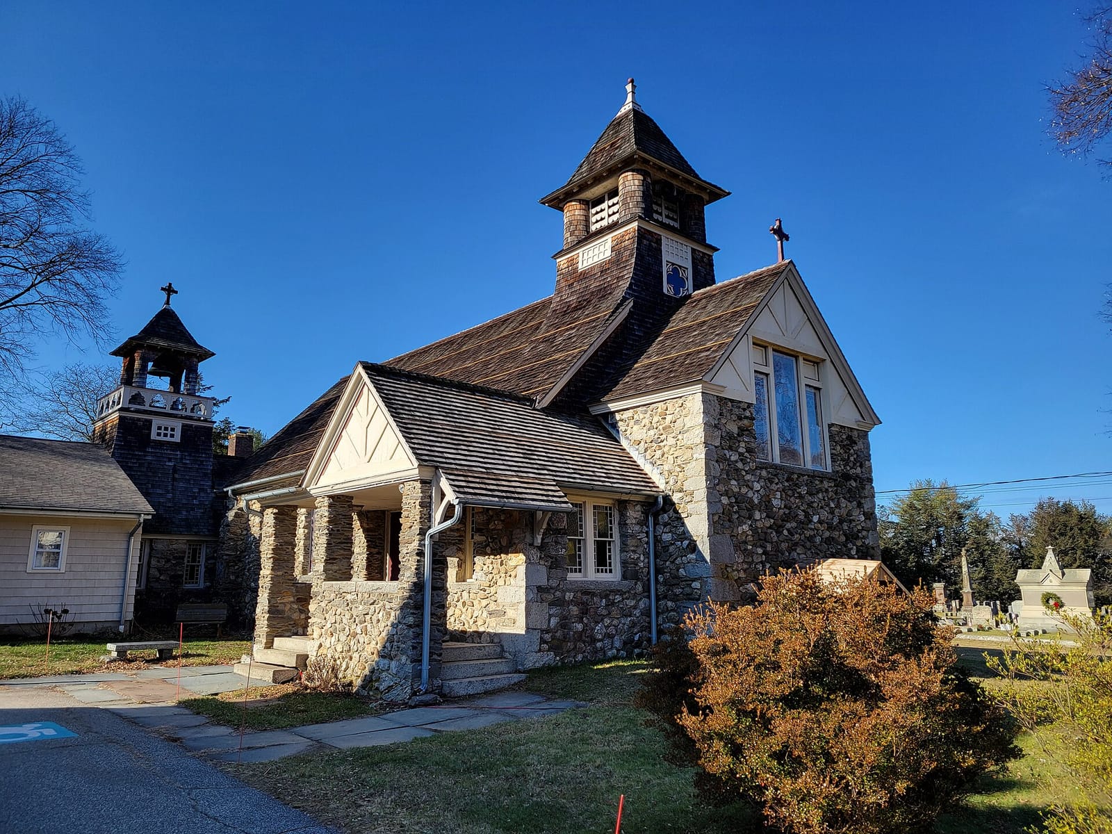 Higher Grounds at 32 Main