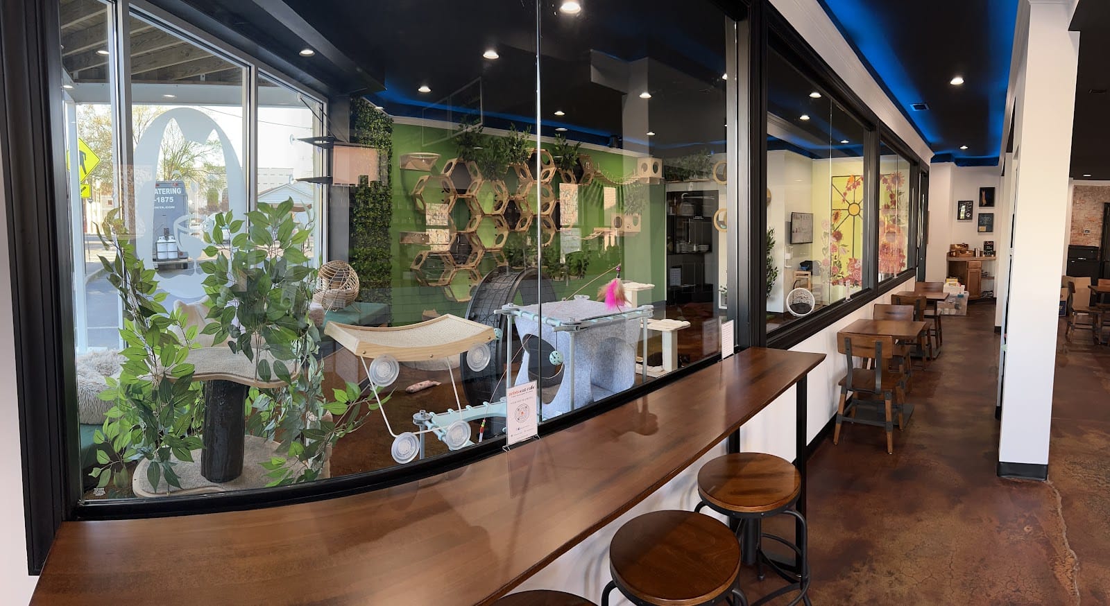 Aristocat Cafe