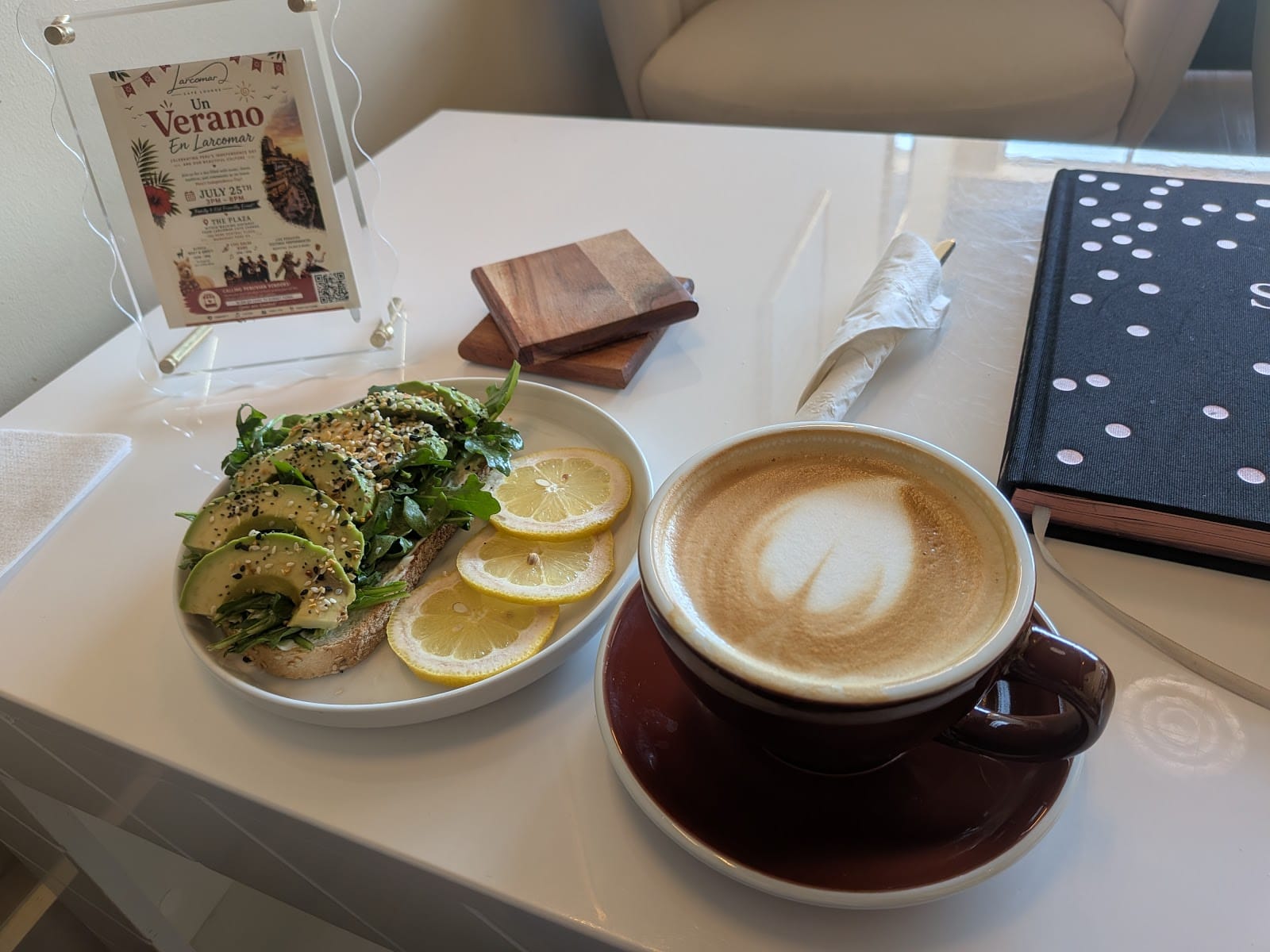 Larcomar Cafe Lounge photo 1