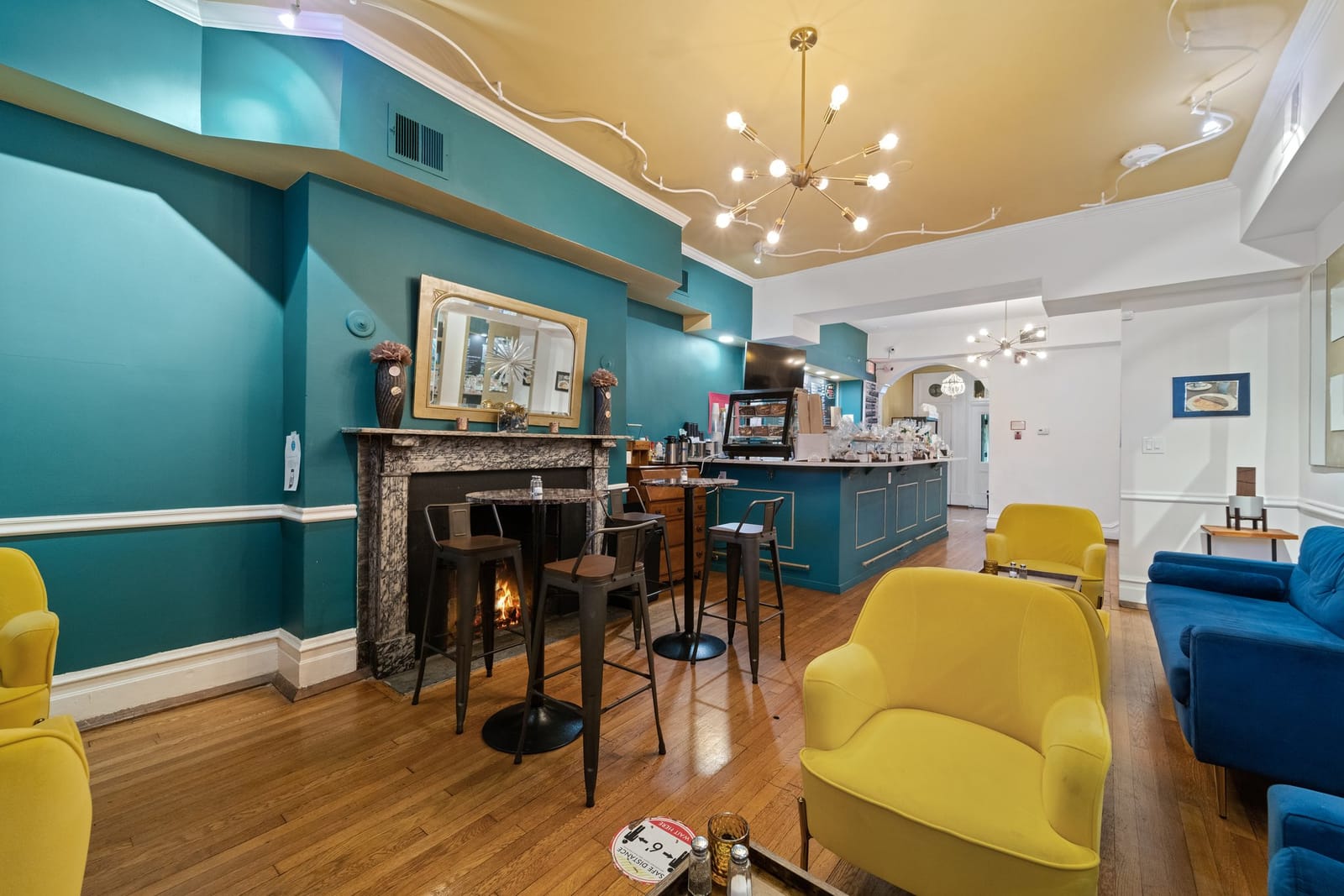 Petit Monde Cafe photo 6